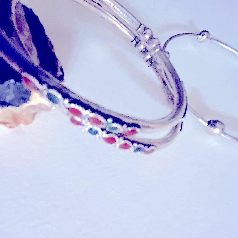 Vintage Set of 3 bracelets Inlaid blue,red stone insets silverplate Bangle 2.5”